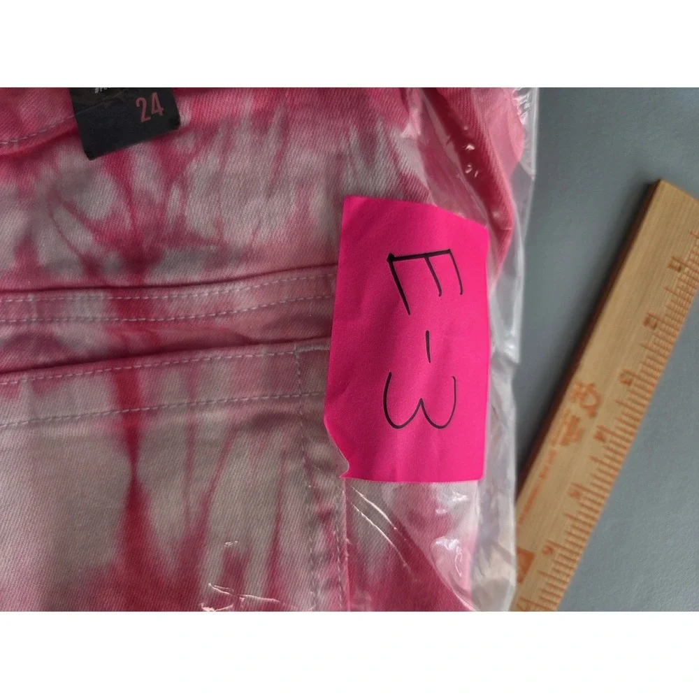 Torrid Pink‎ Tie Dye Mid Rise Denim Shorts Plus Size 24 Cut Off Stretch NWT